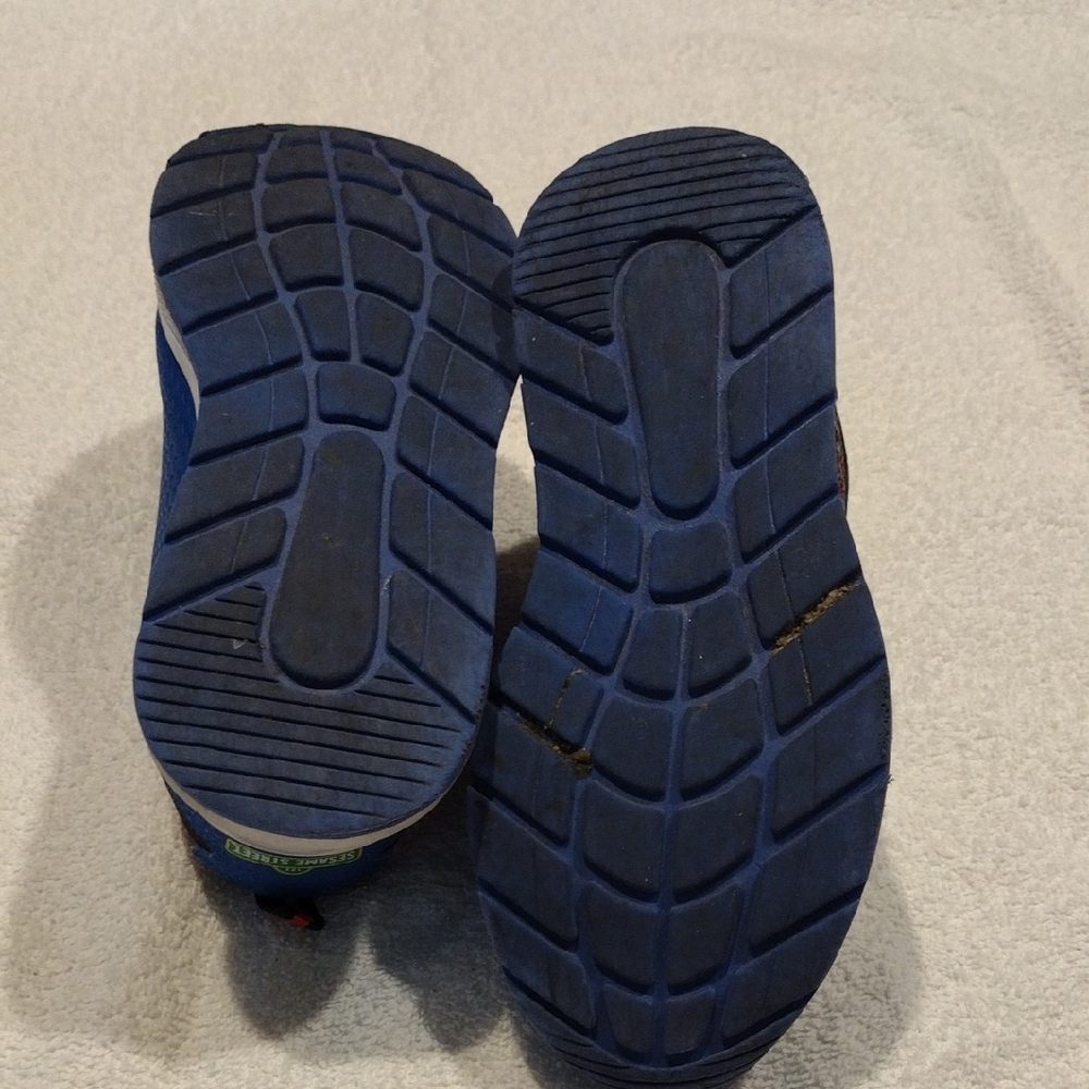 Sesame Street Blue and Red Sneakers Low-Top Casual - Picture 5 of 5